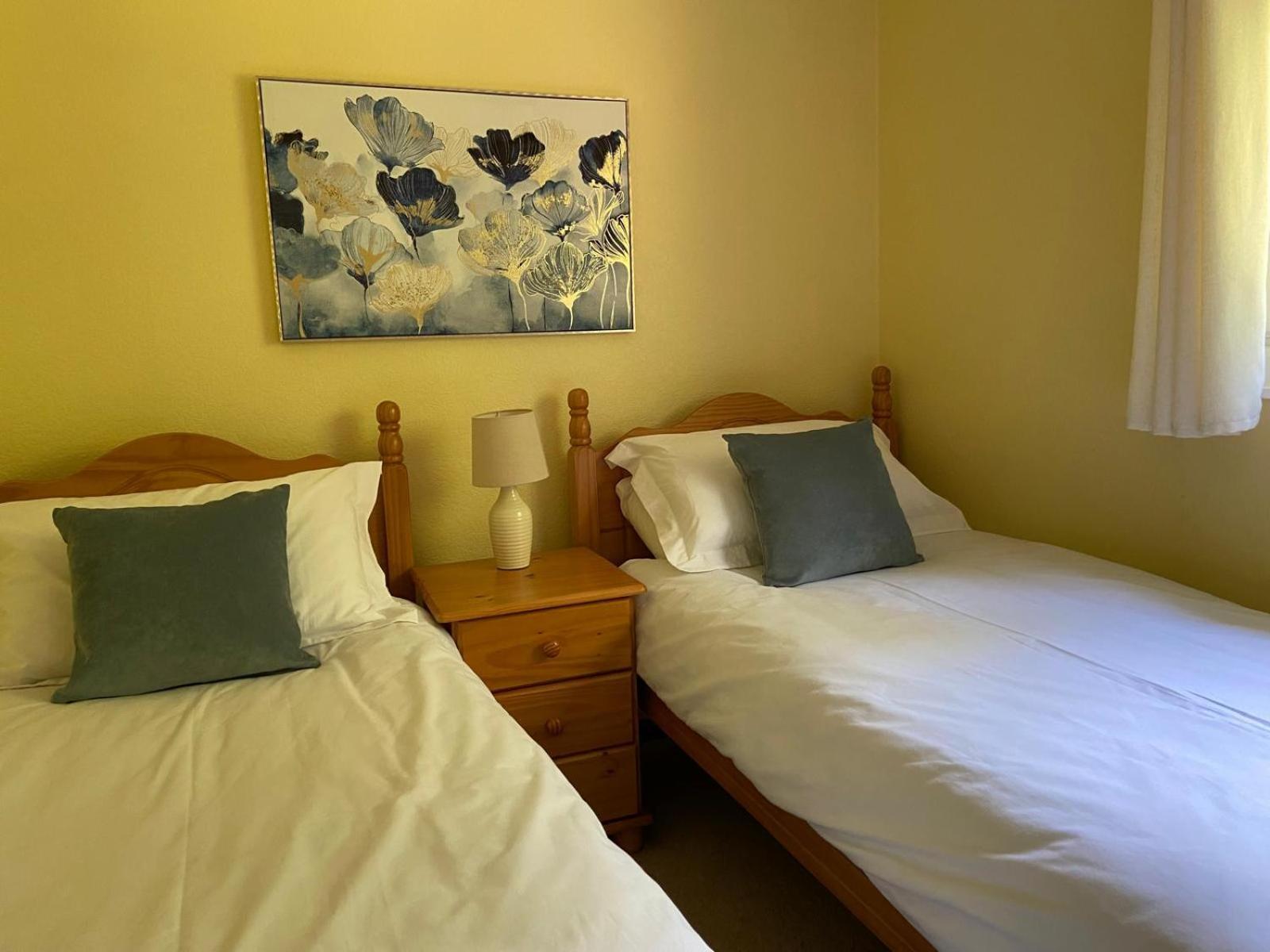 Chalet 64, Lakeside, Glan Gwna Holiday Park Карнарвон Екстер'єр фото
