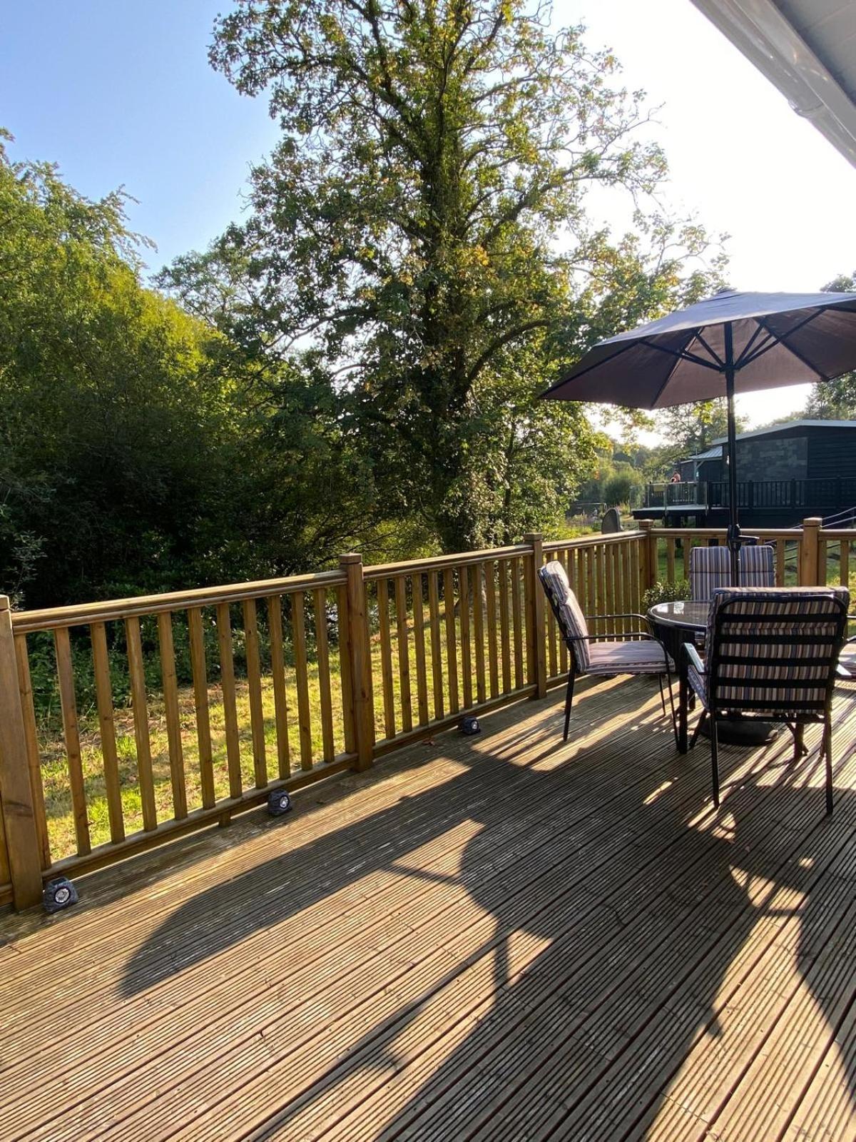 Chalet 64, Lakeside, Glan Gwna Holiday Park Карнарвон Екстер'єр фото